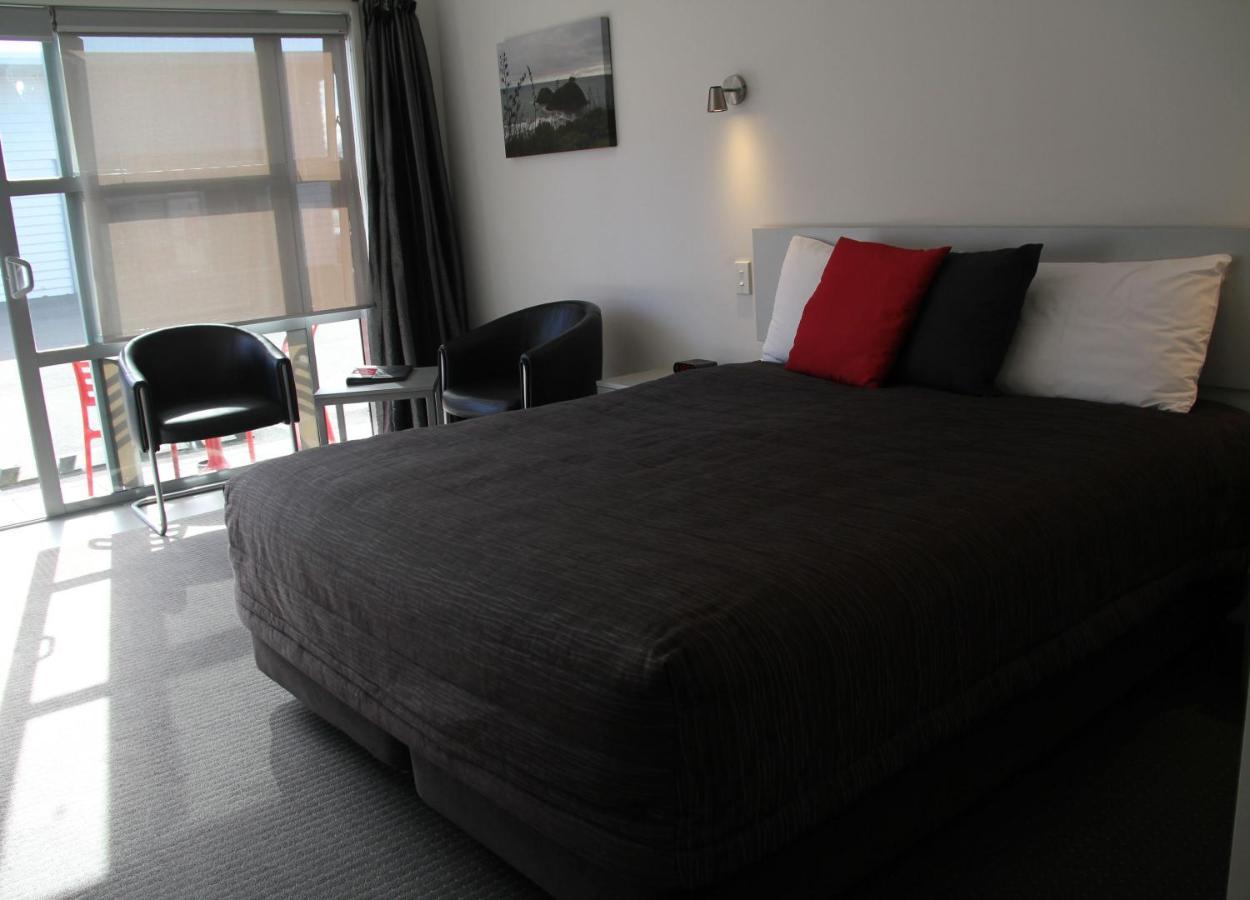 Pukekura Motor Lodge New Plymouth Eksteriør bilde A room at the hotel